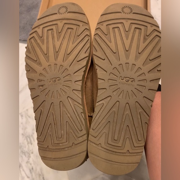 Size 6 Tall Ugg Tan Boots - Picture 15 of 15
